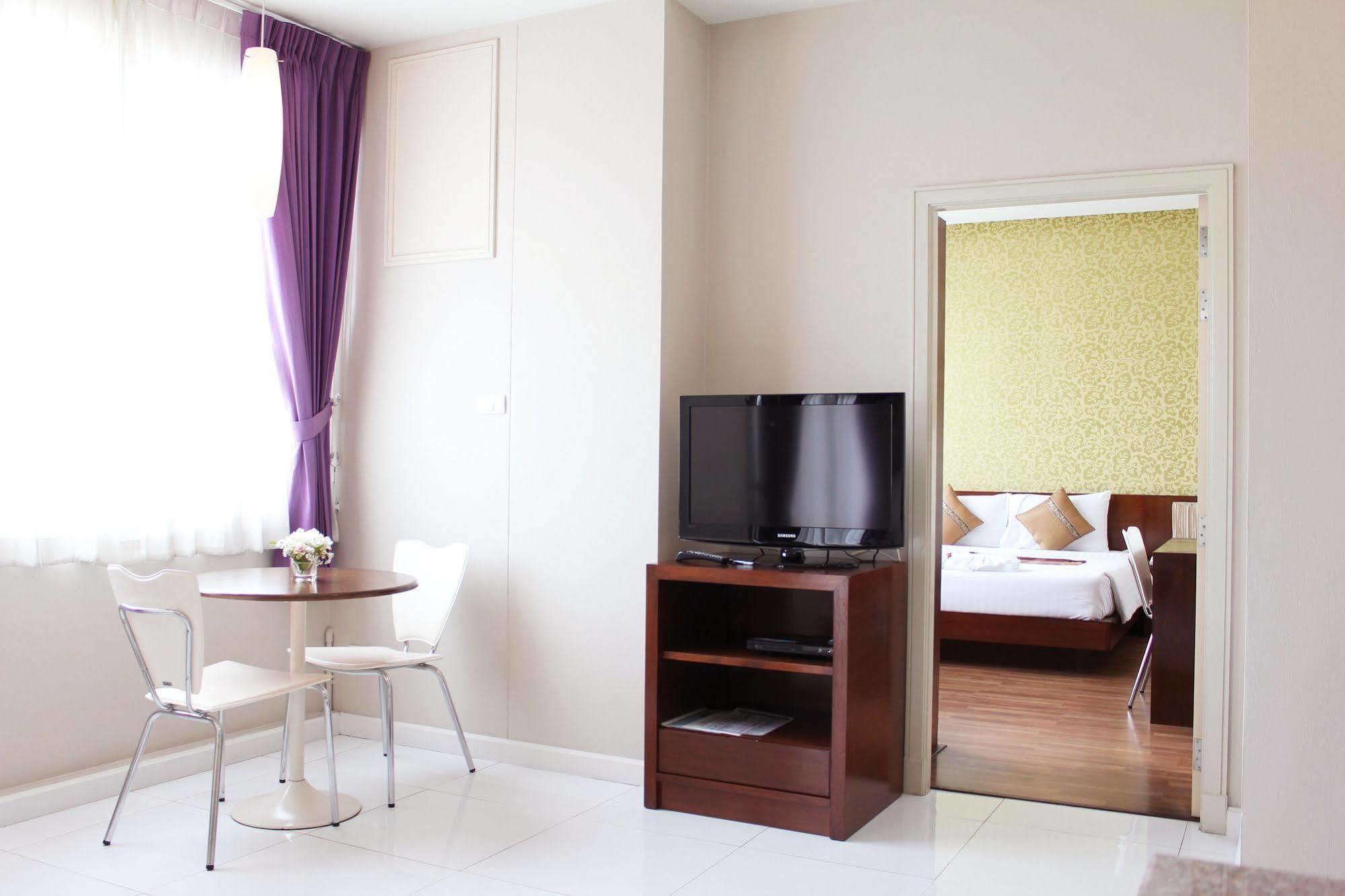 Baiyoke Ciao Hotel Chiang Mai Bagian luar foto